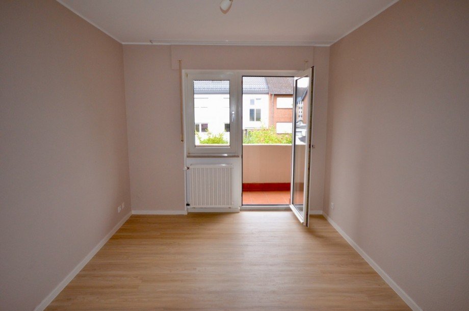 Schlafzimmer 2 im Obergescho� Einfamilienhaus Euskirchen
